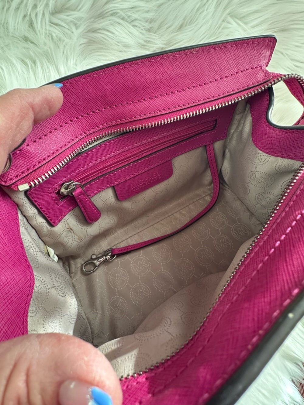 EUC MICHAEL KORS Hot Pink Saffiano Crossbody Bag - Picture 9 of 12